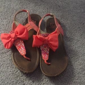 Bow sandals